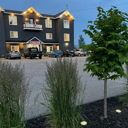 Hotel Horizon 777 à Saint-Siméon Extérieur photo